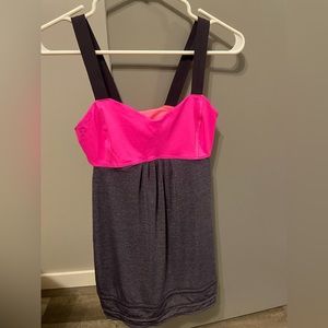 Lululemon tank